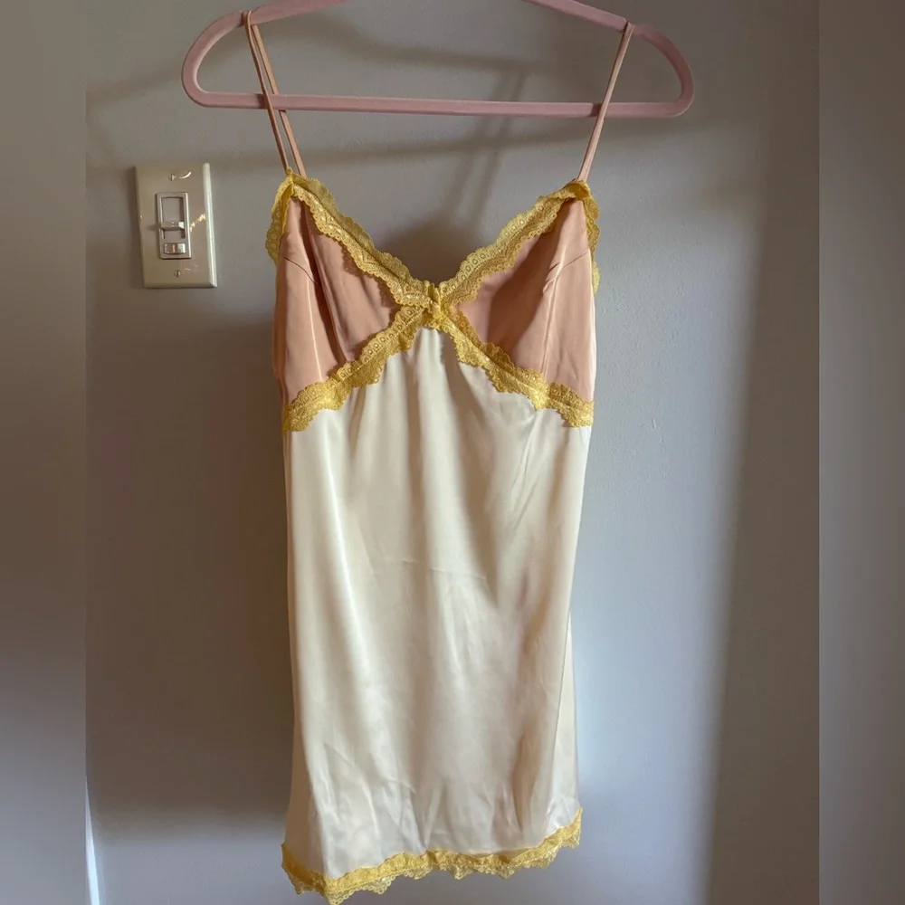 Indigo Octopus Beige Botany Ivory Cream Yellow Pink Lace Satin Mini Slip Dress M - Picture 1 of 7
